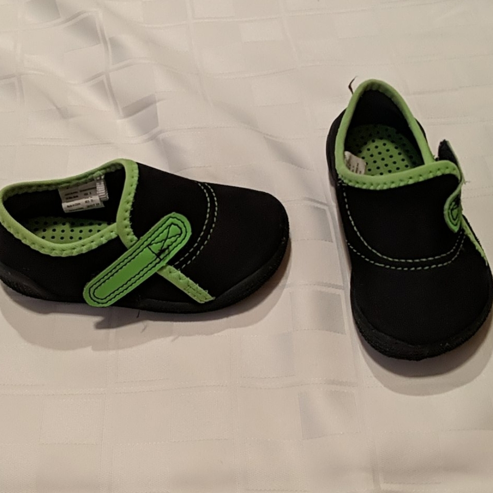 🌺3 for $15🌺 Baby size 5 water shoes